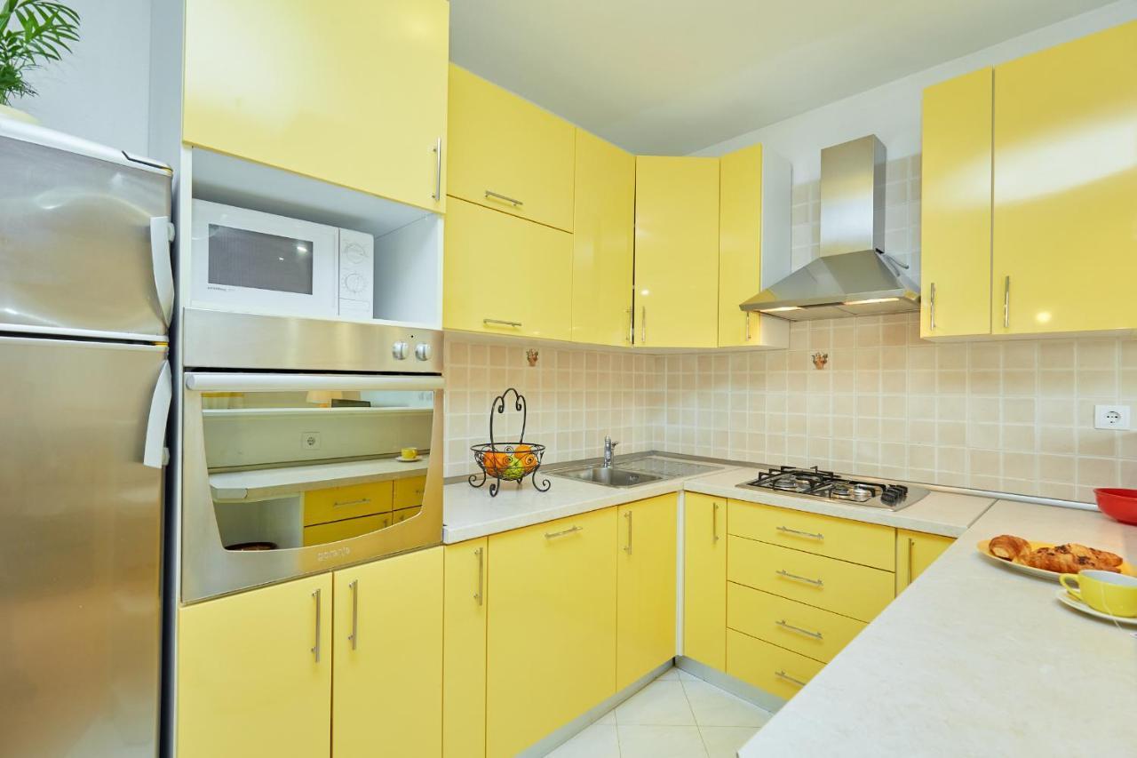 Apartments Zelic Tucepi Bilik gambar