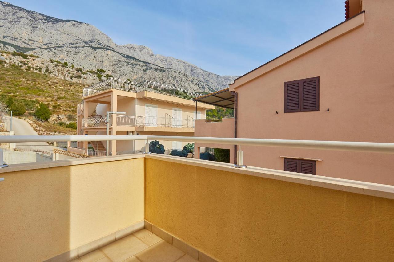 Apartments Zelic Tucepi Bilik gambar