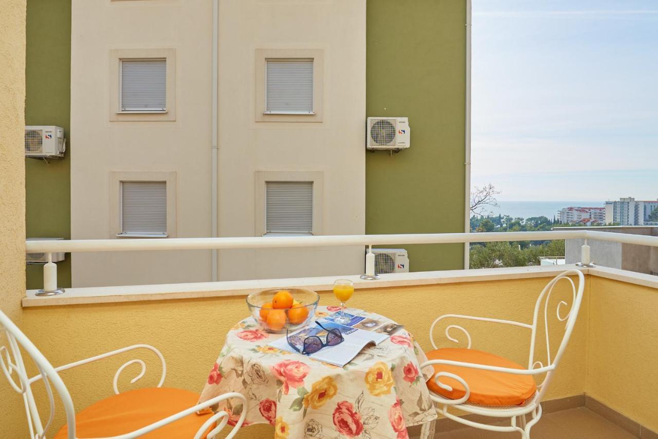 Apartments Zelic Tucepi Luaran gambar