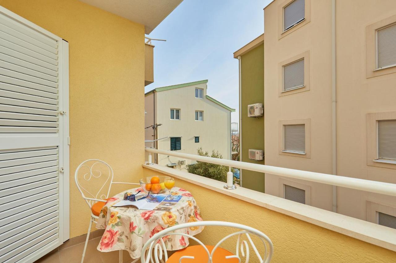 Apartments Zelic Tucepi Luaran gambar
